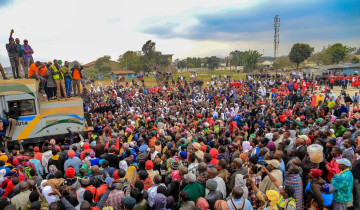 ​TRENI YA KWANZA YA MIZIGO YA MAJARIBIO YAWASILI JIJINI ARUSHA BAADA YA ZAIDI YA MIAKA 30